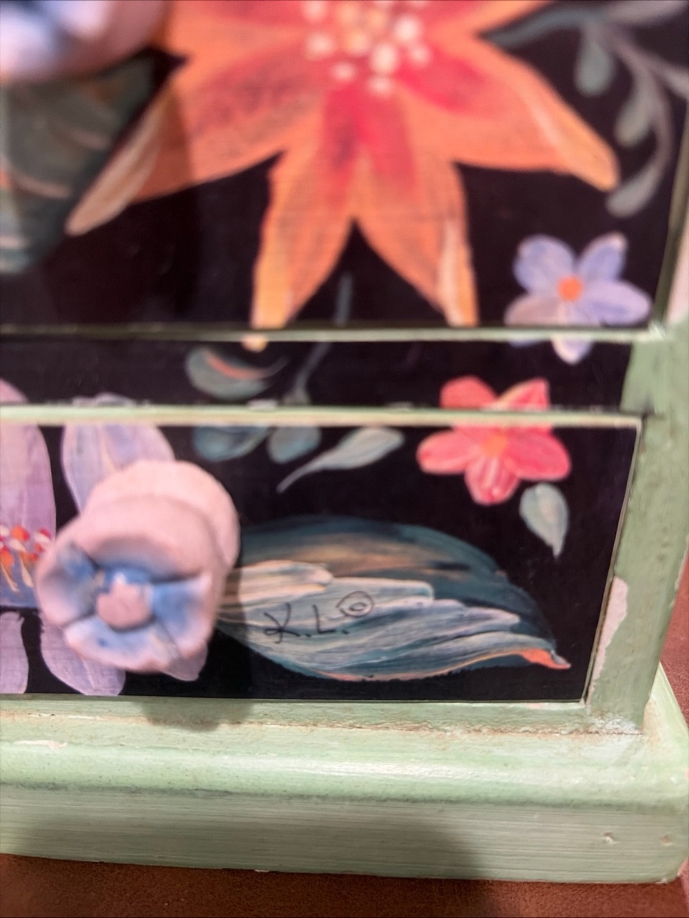 Vintage Floral Wooden 3 Drawer Jewelry Box Cottage Hand Painted  Boho signed - Picture 16 of 16